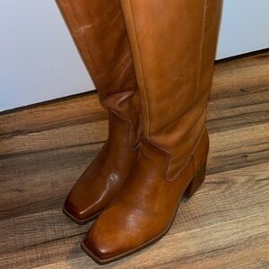 Vince Camuto Sangeti boots